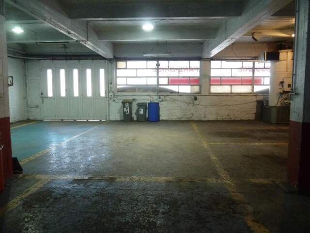 Ancien garage automobile à VENDRE à CAUDRY. — photo du bien