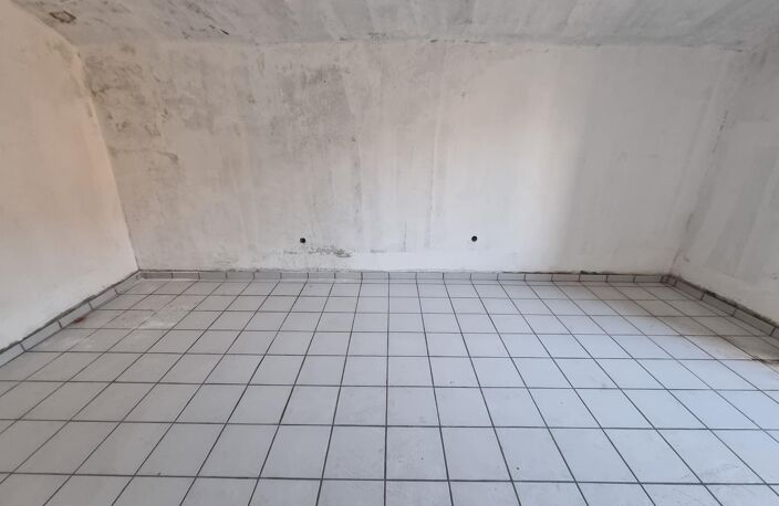 Vente local industriel  37 m² Rive-de-Gier (42800) — photo 2