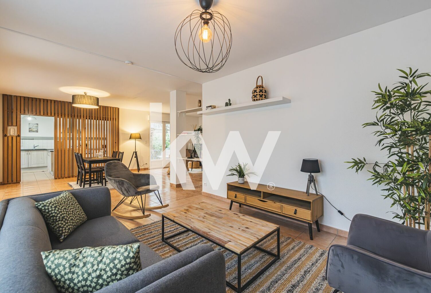 A VENDRE A 12 MN DE REIMS MAISON F6 AVEC GARAGE ET JARDIN CLOS — photo 1