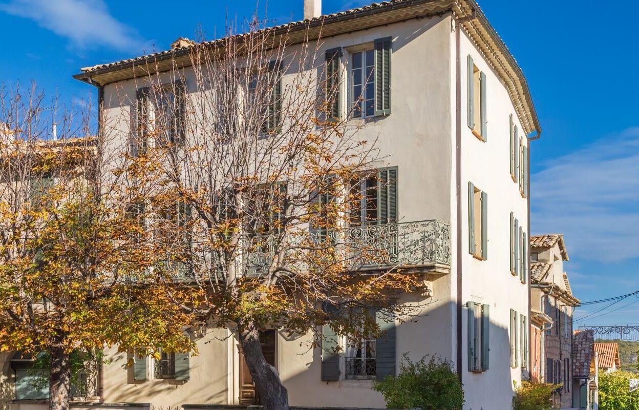 maison 9 pièces 256 m2 à vendre à Banon (04150)