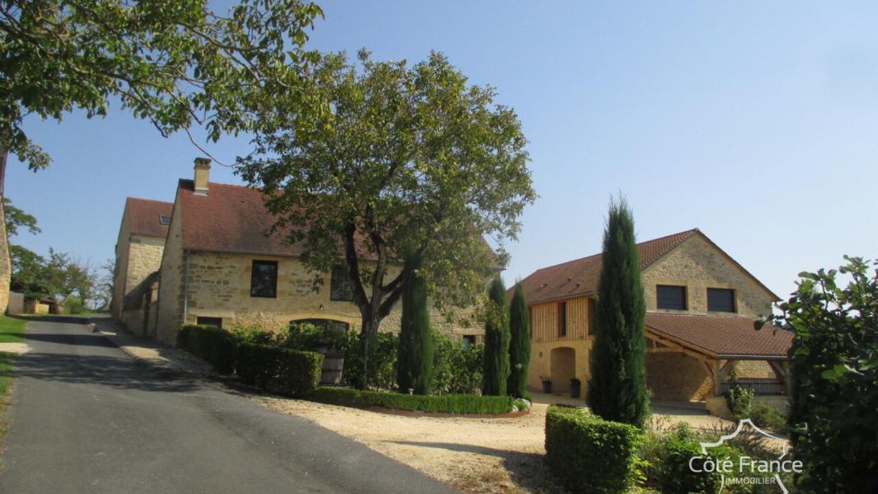 maison 23 pièces 720 m2 à vendre à Sarlat-la-Canéda (24200)