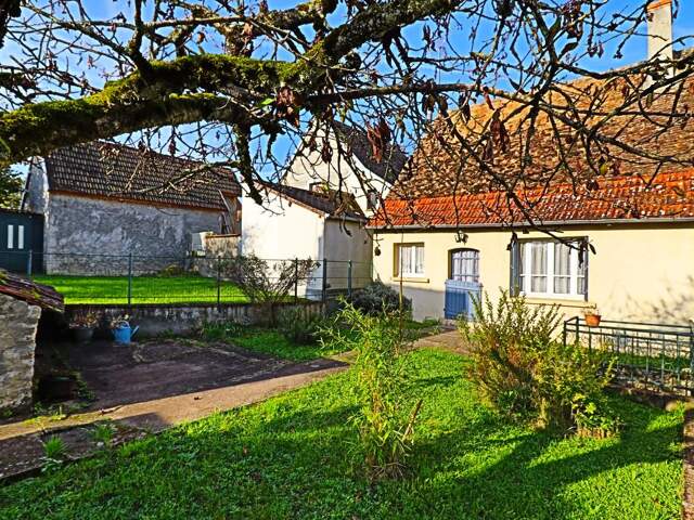 🏡 SURY-EN-VAUX — CHARMANTE MAISON EN PIERRES DE PLAIN-PIED AVEC POTENTIEL ET JARDIN — photo du bien