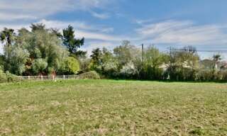 Terrain  1600 m² à vendre à Lignan-de-Bordeaux (33360)