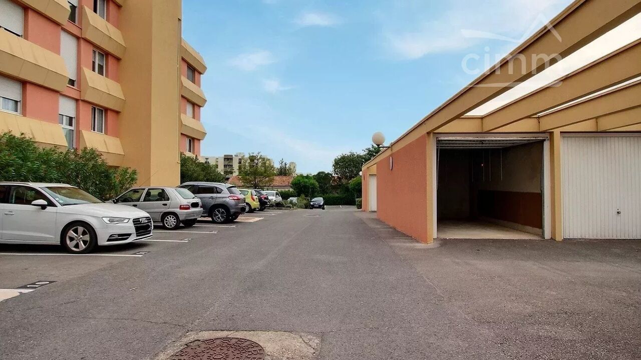 garage  pièces 12 m2 à louer à Montpellier (34000)