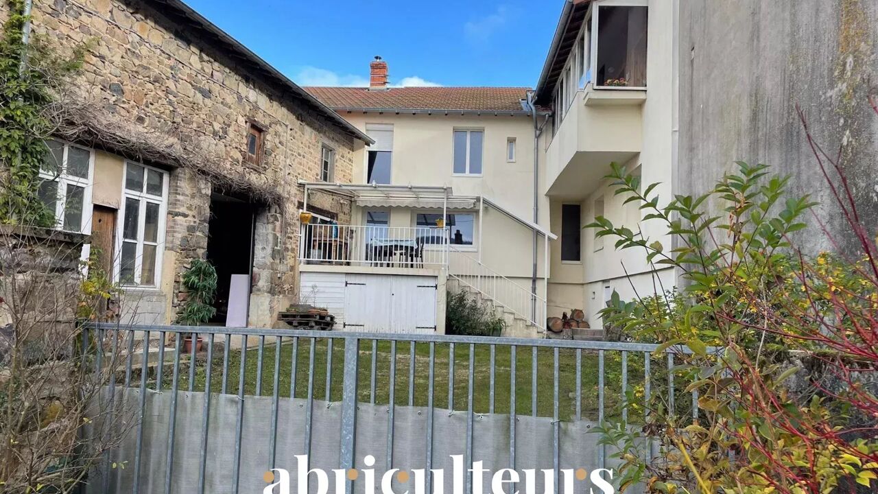 maison 11 pièces 314 m2 à vendre à Poule-les-Écharmeaux (69870)