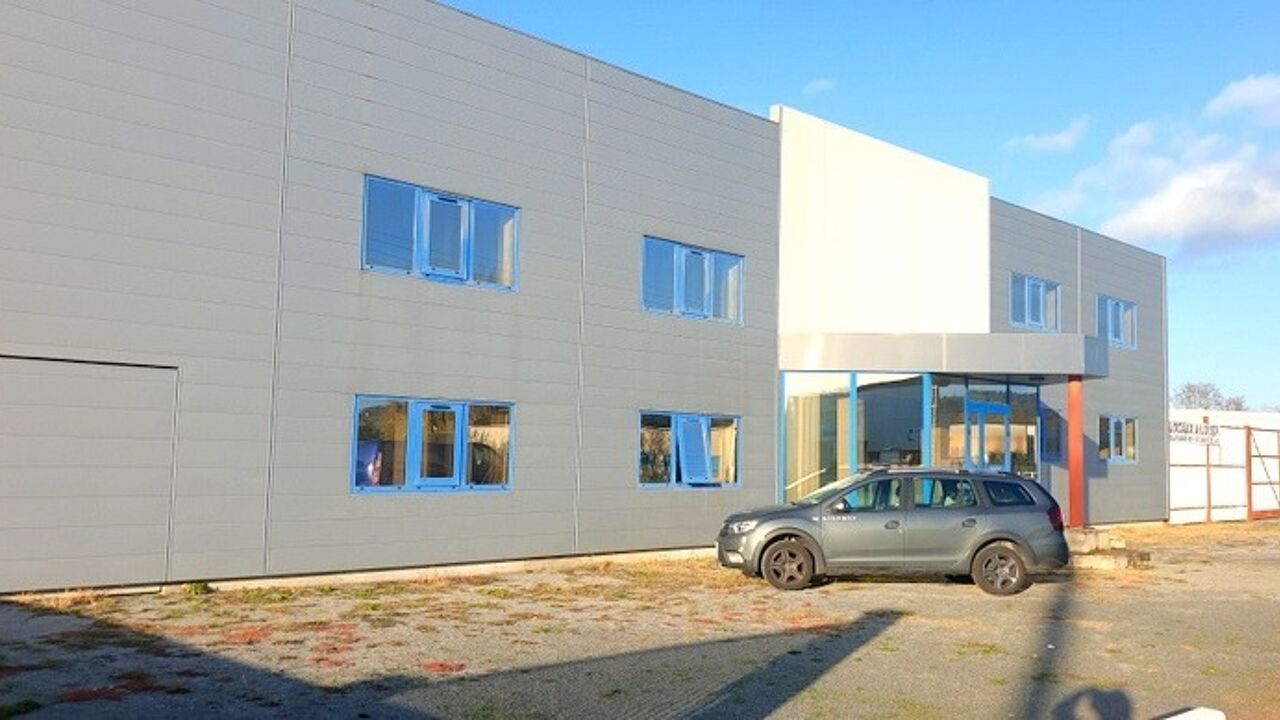 local industriel 8 pièces 2345 m2 à vendre à Montluçon (03100)