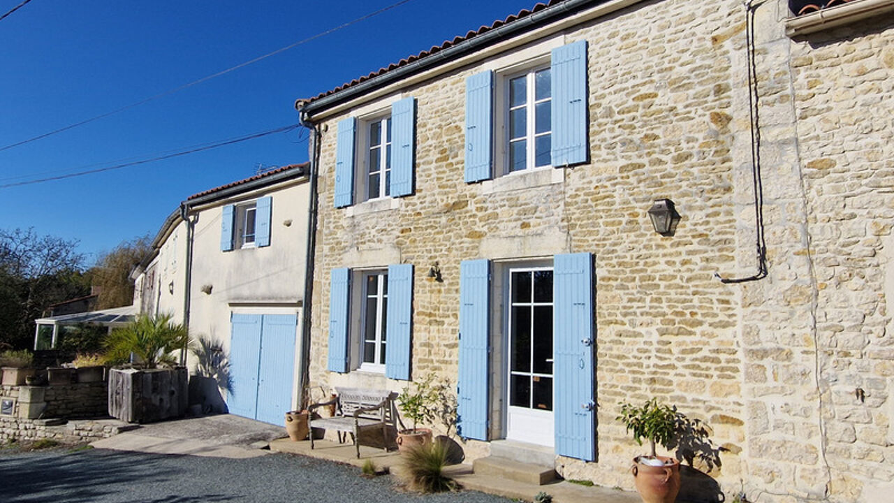 maison 5 pièces 152 m2 à vendre à Tonnay-Boutonne (17380)