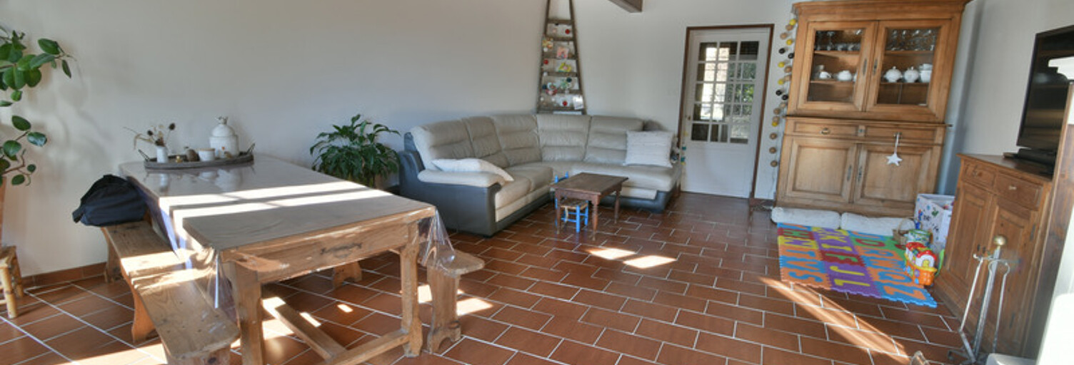 Maison 5 Pièces 152 m² à vendre à Tonnay-Boutonne (17380)