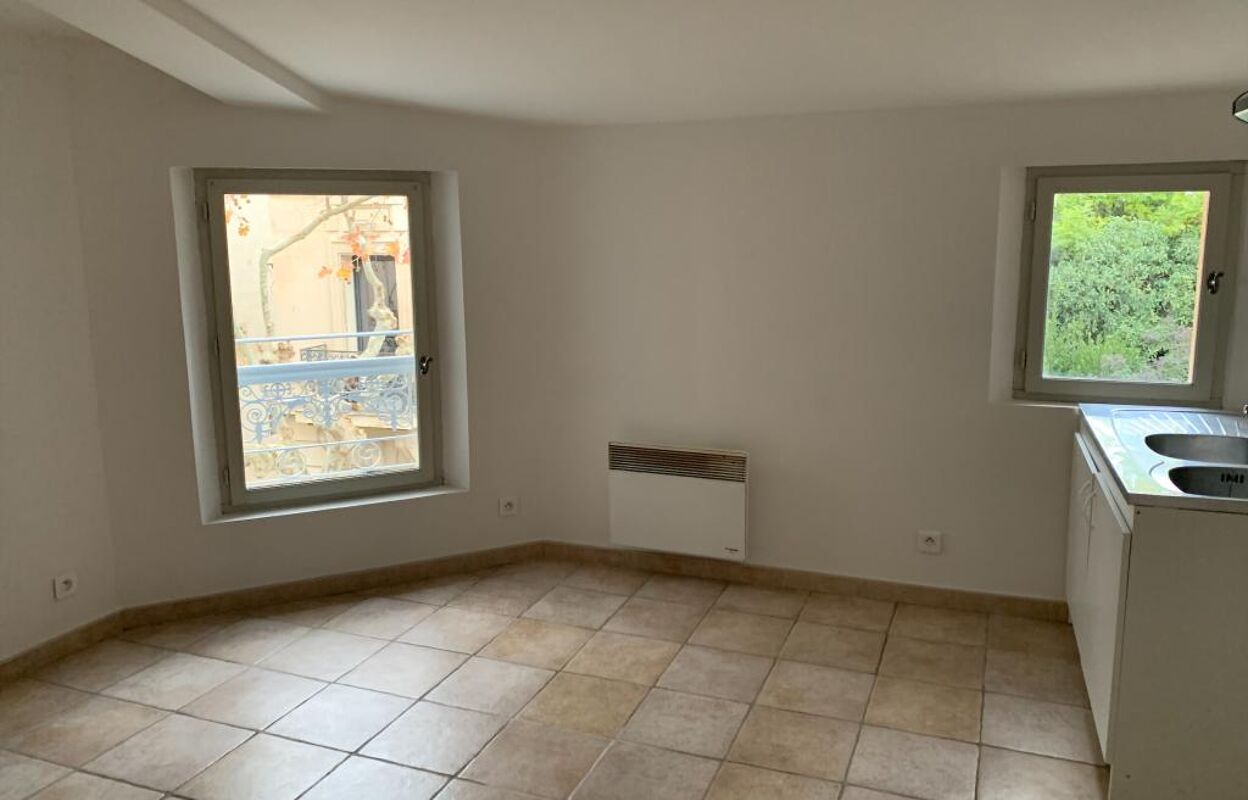 appartement 2 pièces 27 m2 à louer à Barbentane (13570)