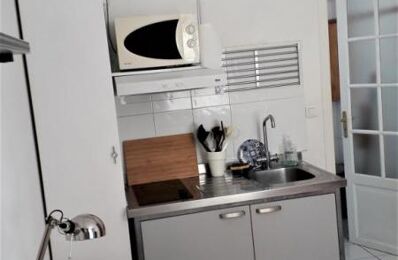 location appartement 405 € CC /mois à proximité de Signes (83870)