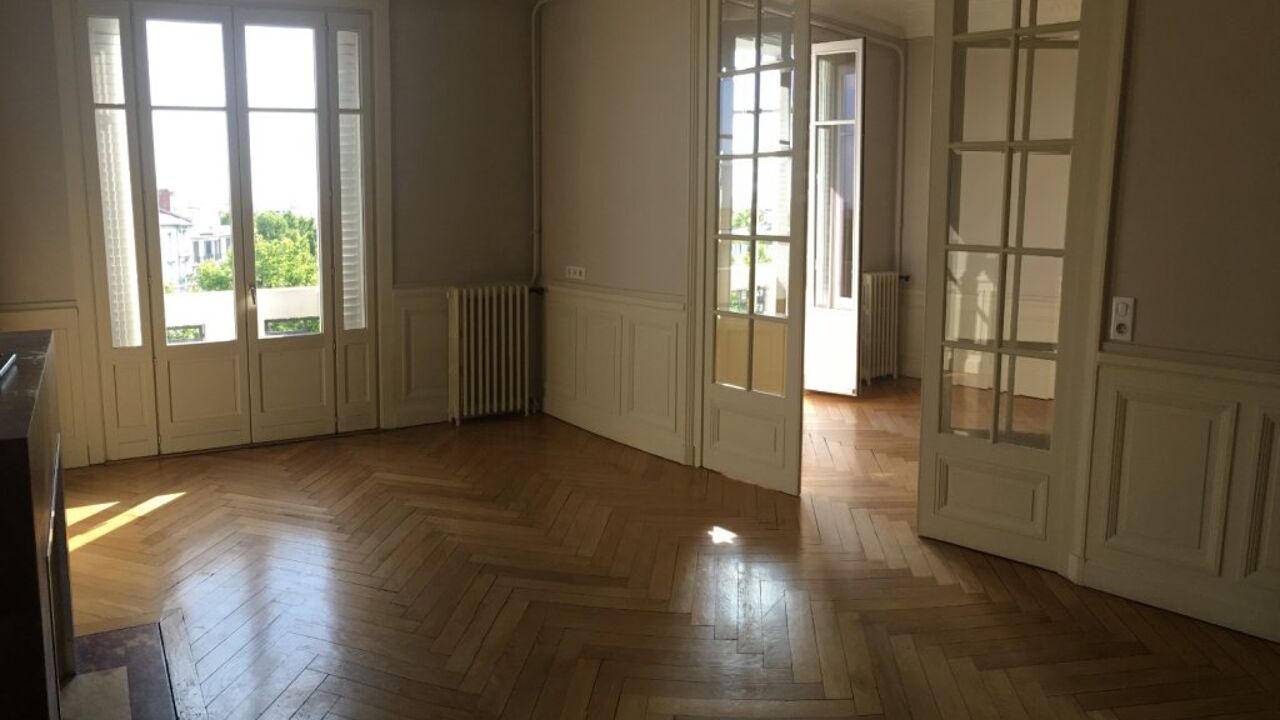 appartement 4 pièces 84 m2 à louer à Lyon 6 (69006)