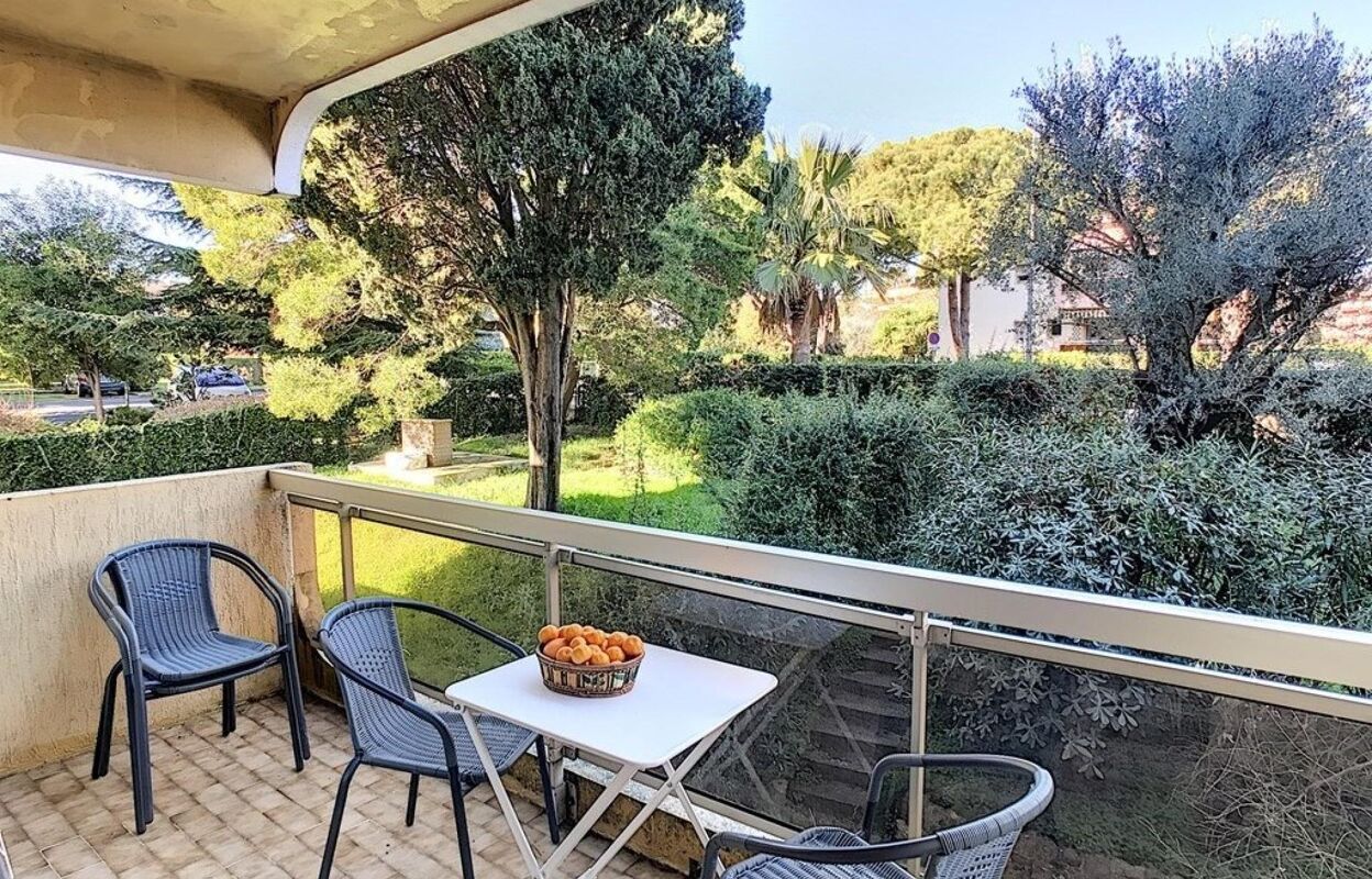 appartement 1 pièces 8324 m2 à vendre à Villeneuve-Loubet (06270)