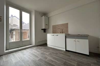 Appartement 4 pièces 560 €