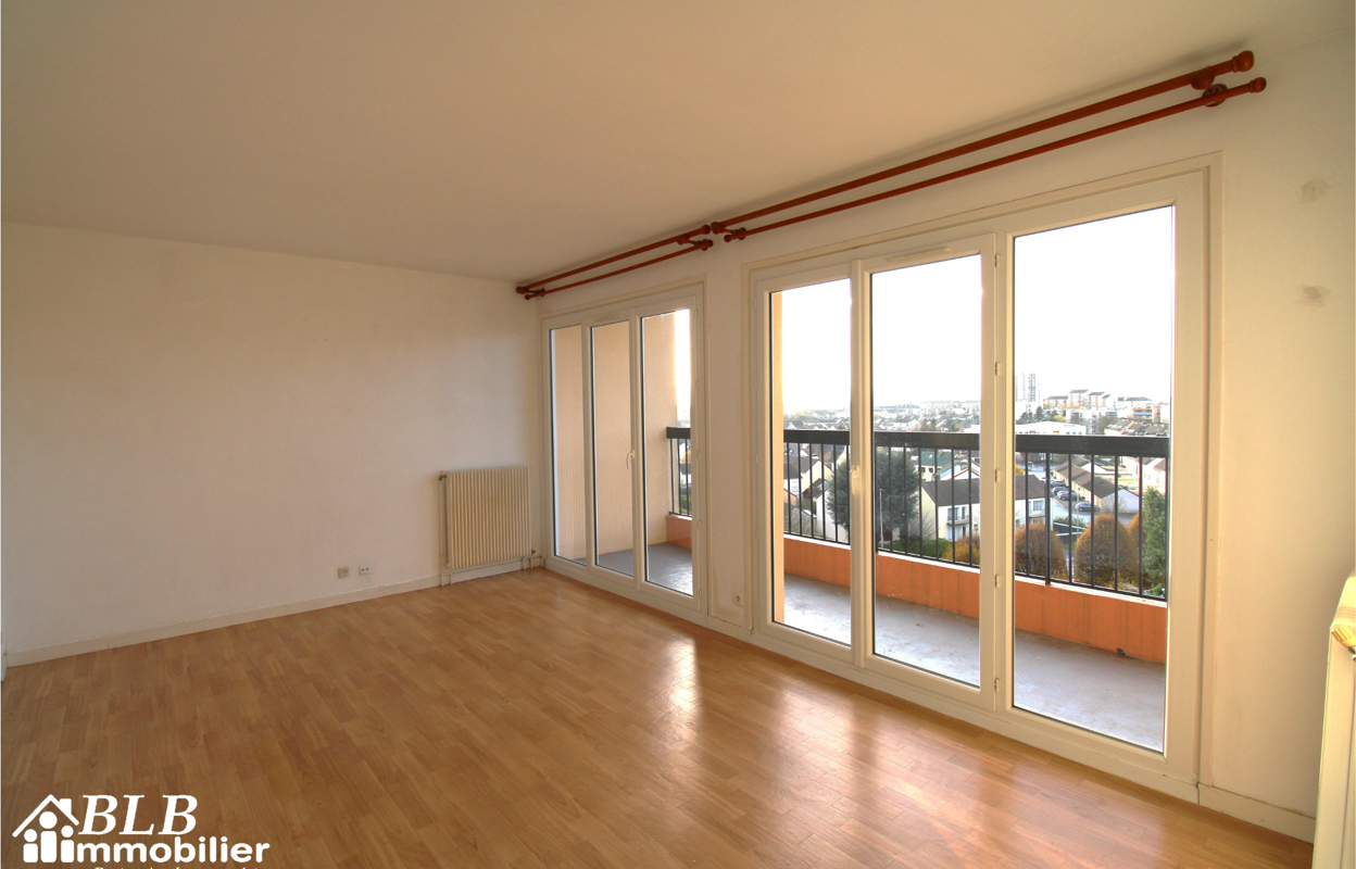 appartement 2 pièces 53 m2 à vendre à Élancourt (78990)