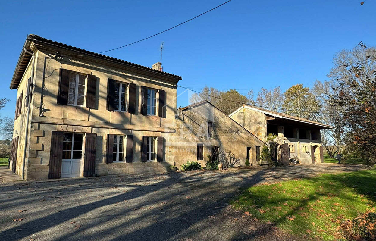 maison 5 pièces 166 m2 à vendre à Bourg (33710)