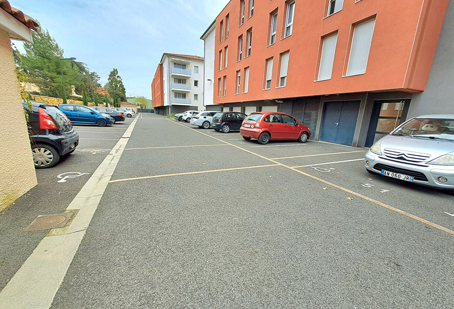 COMPROMIS - Appartement Type1 de  27.20 m2 avec place de stationnement — photo 1