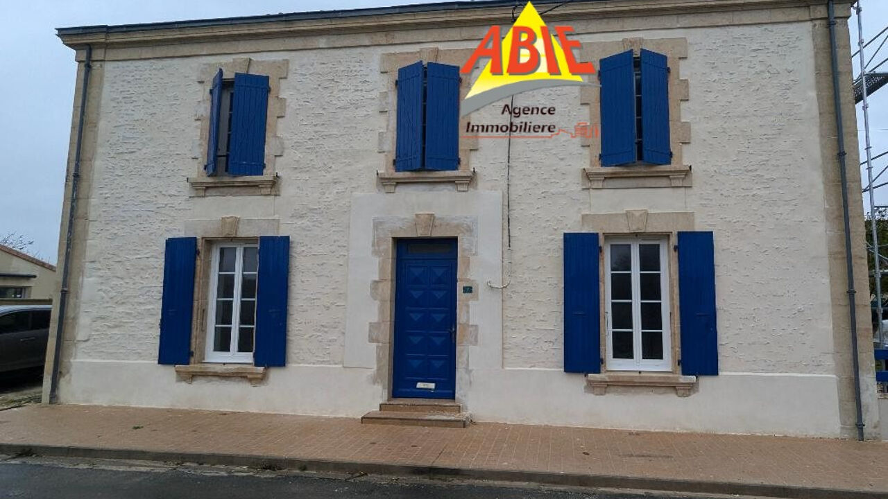 maison 6 pièces 135 m2 à vendre à Saint-Hilaire-la-Palud (79210)