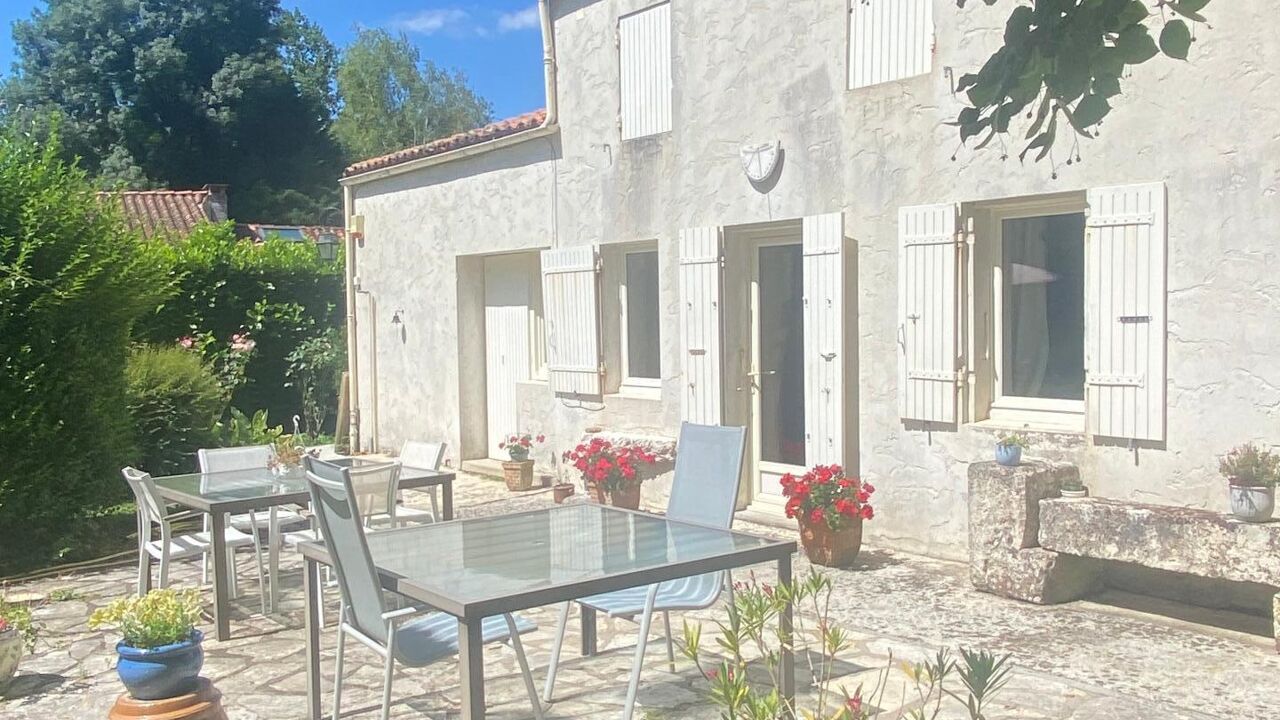 maison 7 pièces 155 m2 à vendre à Annepont (17350)