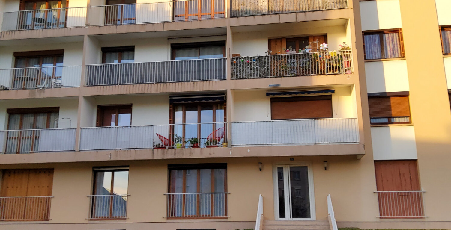 Appartement de 68.30 m2 au 3ème étage sans ascenseur avec ba — photo 1