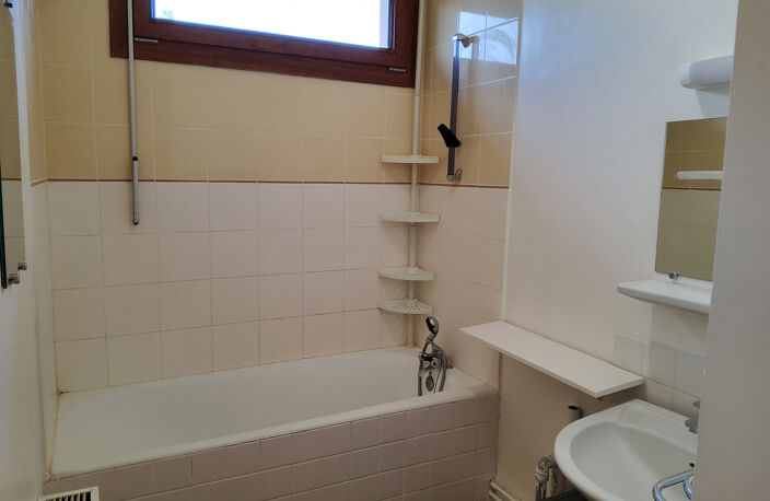 Appartement de 68.30 m2 au 3ème étage sans ascenseur avec ba — photo 4