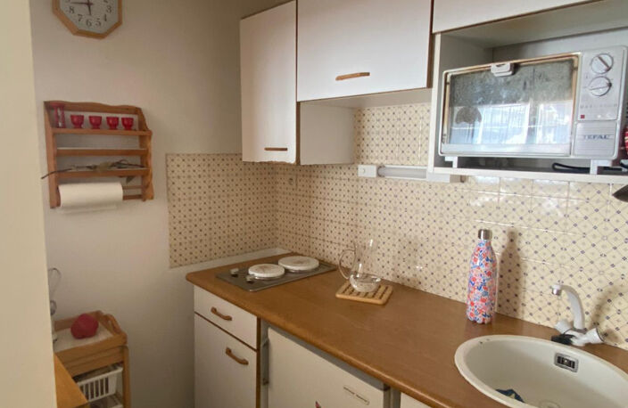 T2 situé sur les allées d'etigny plein coeur de luchon place — photo 2