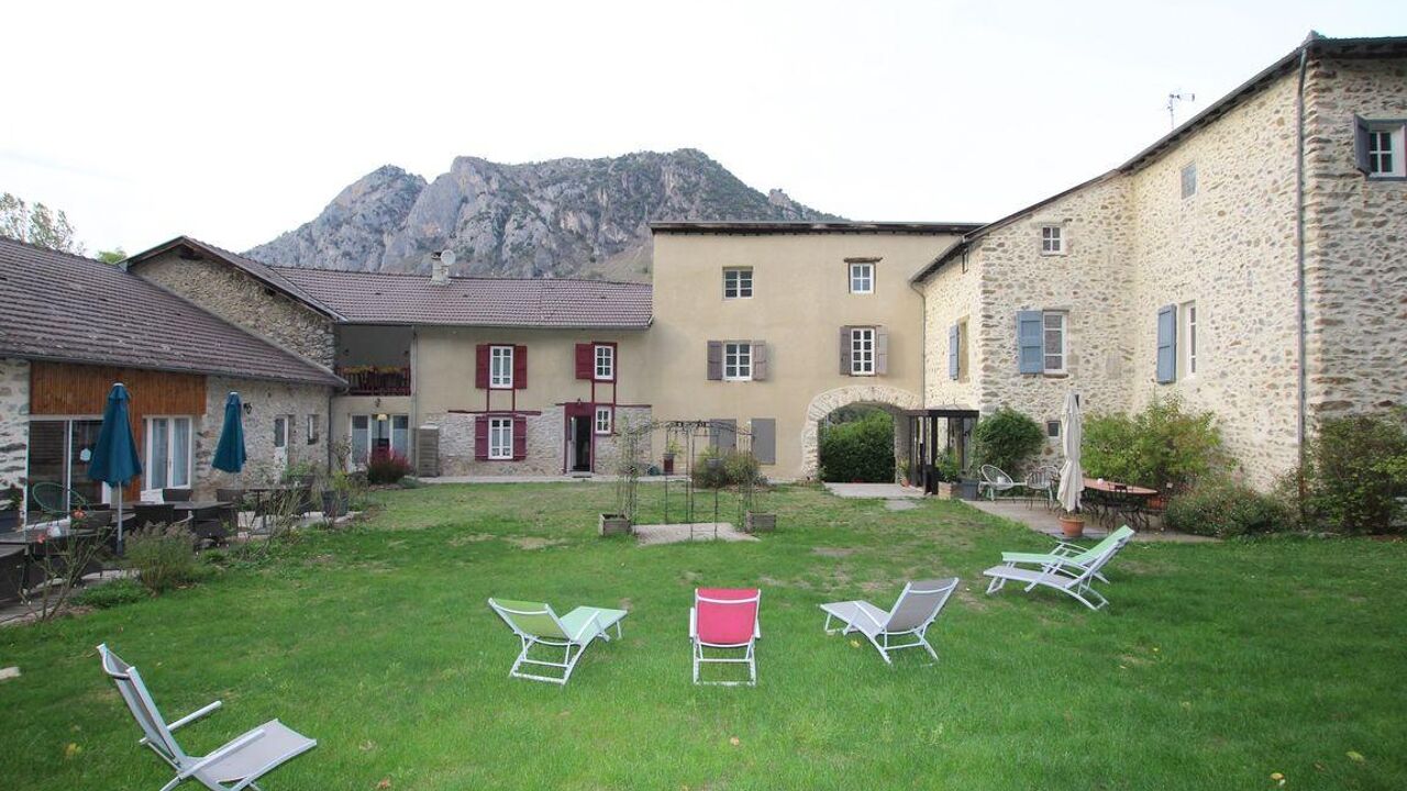 maison 22 pièces 840 m2 à vendre à Foix (09000)