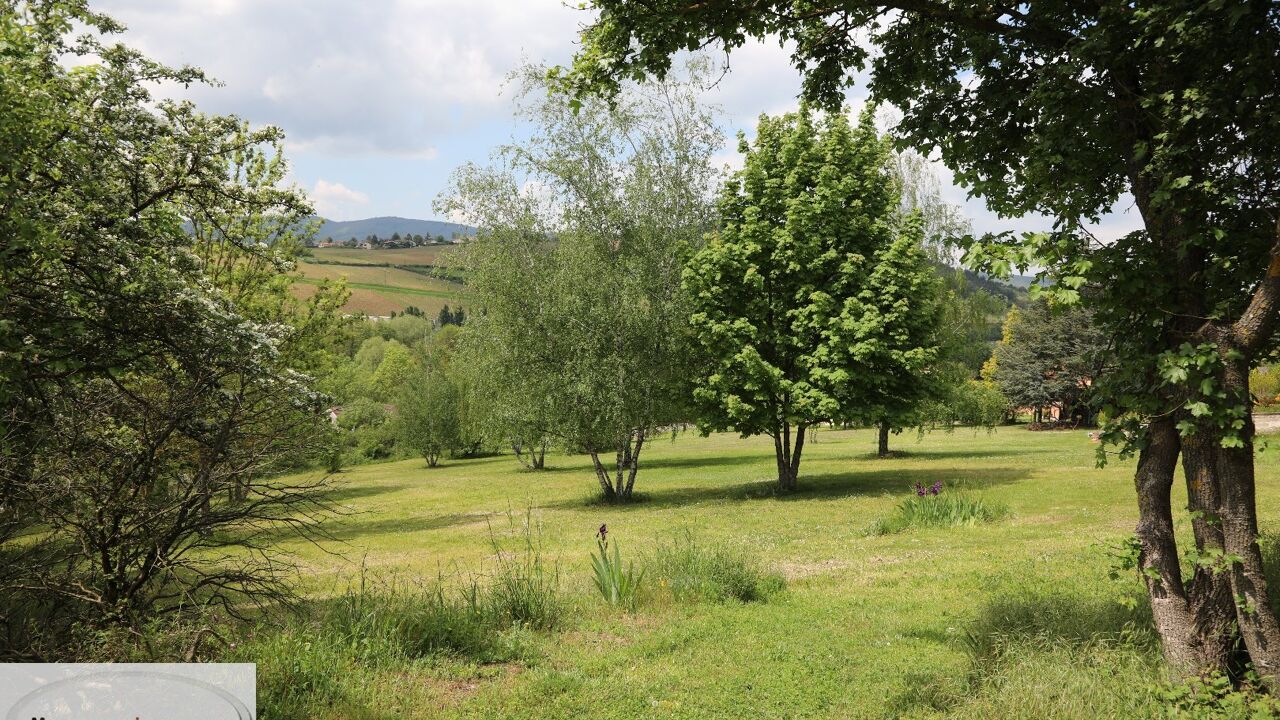 terrain  pièces 4560 m2 à vendre à La Roche-Vineuse (71960)