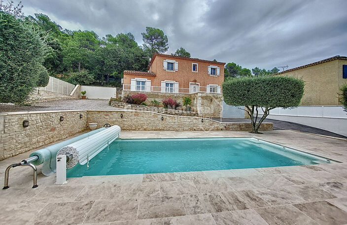 Villa contemporaine à vendre à La Roquebrussanne - Référence ... — photo 2