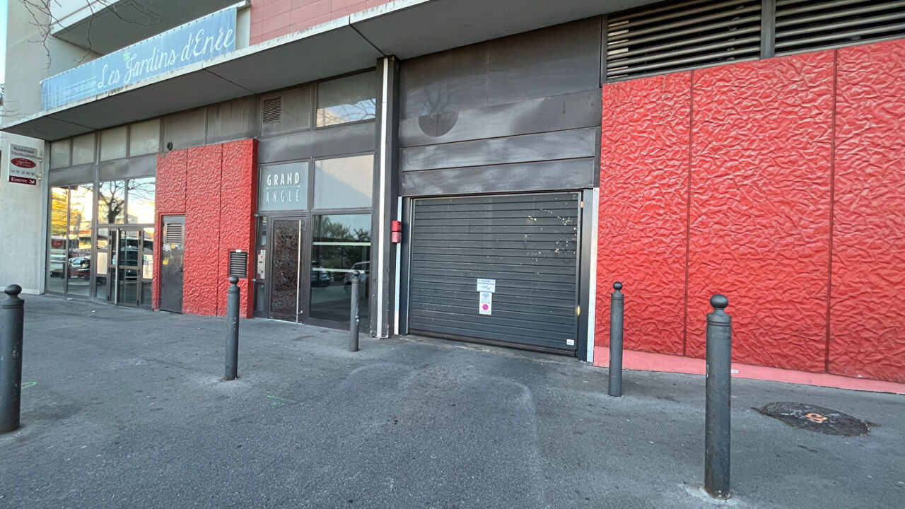 garage  pièces 10 m2 à louer à Marseille 10 (13010)