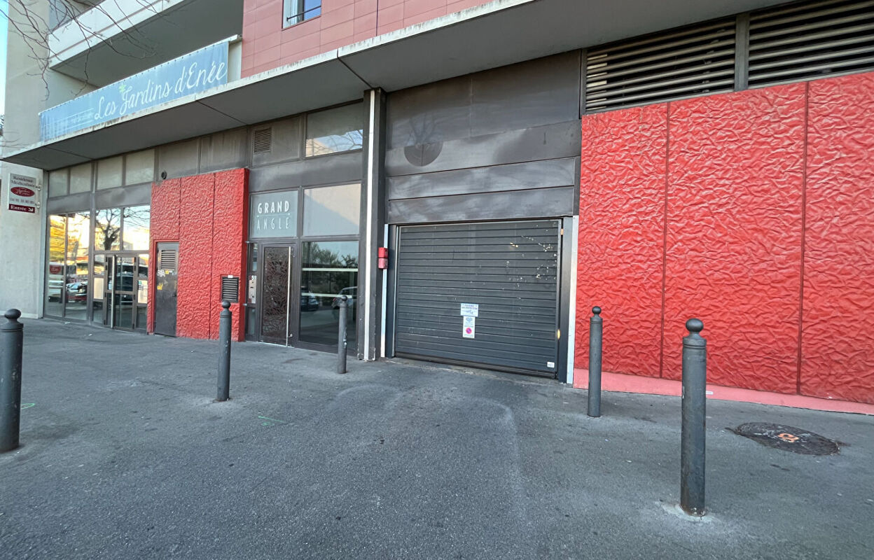 garage  pièces 10 m2 à louer à Marseille 10 (13010)