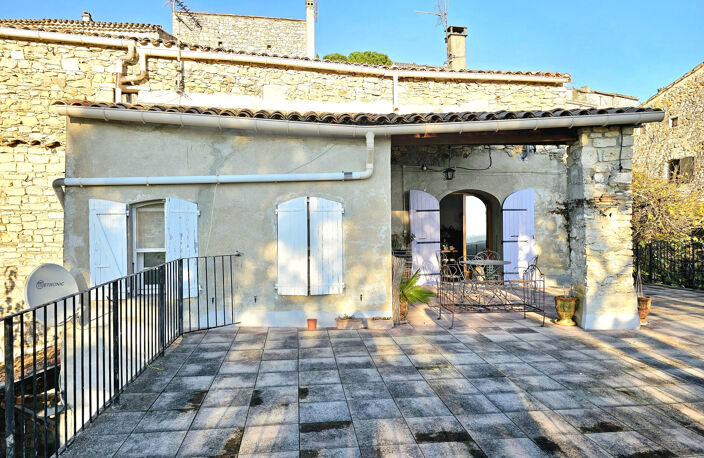RARE : Ensemble immobilier pour investissement au cœur de Vézénobres — photo 4