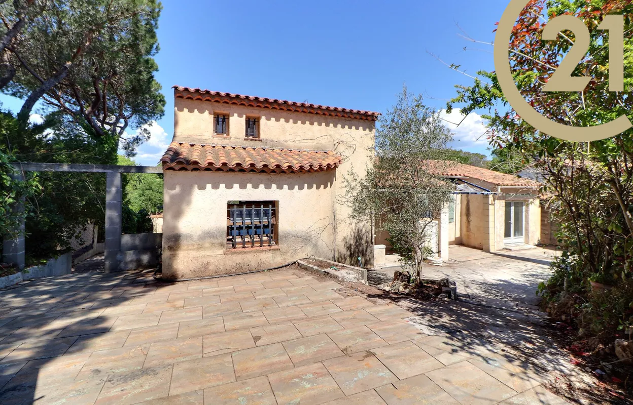 maison 6 pièces 141 m2 à vendre à Fréjus (83600)