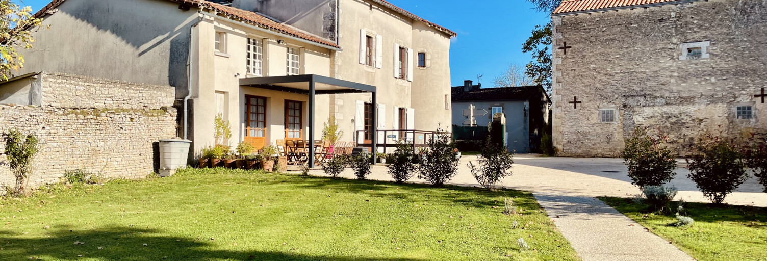 Maison 8 Pièces 225 m² à vendre à Payroux (86350)