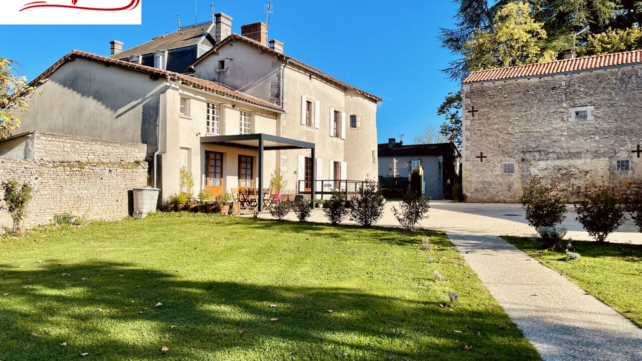 maison 8 pièces 225 m2 à vendre à Payroux (86350)