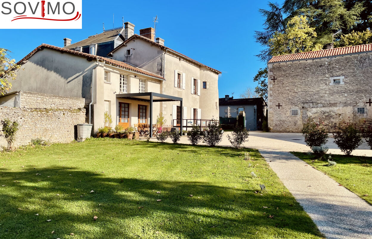 maison 8 pièces 225 m2 à vendre à Payroux (86350)