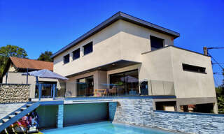 Maison 6 Pièces 211 m² à vendre à Châtillon (69380)