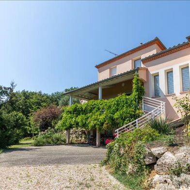 Maison 7 pièces 543400 €