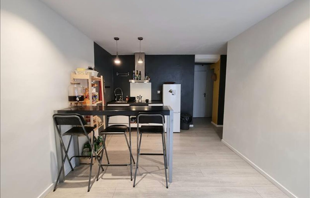 appartement 2 pièces 34 m2 à vendre à Bordeaux (33800)