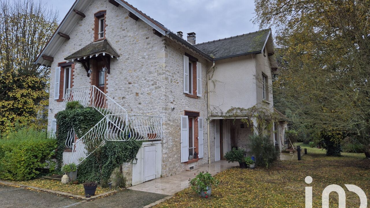 maison 20 pièces 250 m2 à vendre à La Rochette (77000)