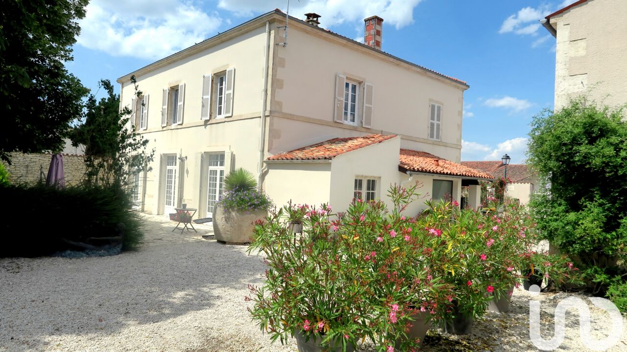 maison 15 pièces 430 m2 à vendre à Saint-Sauveur-d'Aunis (17540)