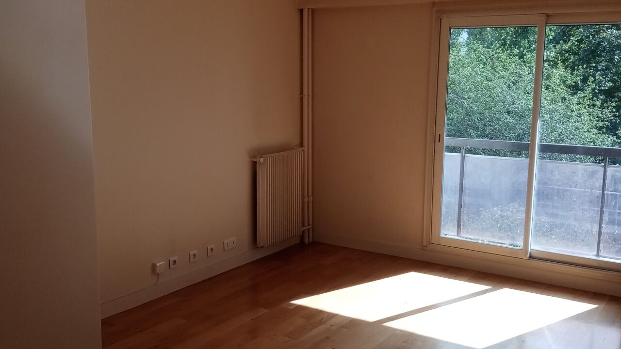 appartement 2 pièces 49 m2 à vendre à Paris 18 (75018)