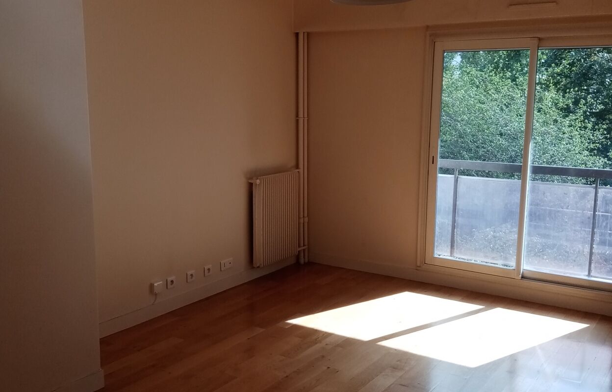 appartement 2 pièces 49 m2 à vendre à Paris 18 (75018)