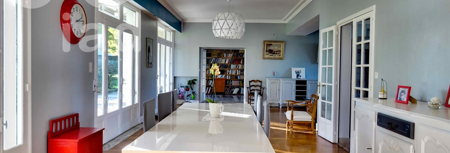 Maison 12 Pièces 486 m² à vendre à La Couronne (16400)