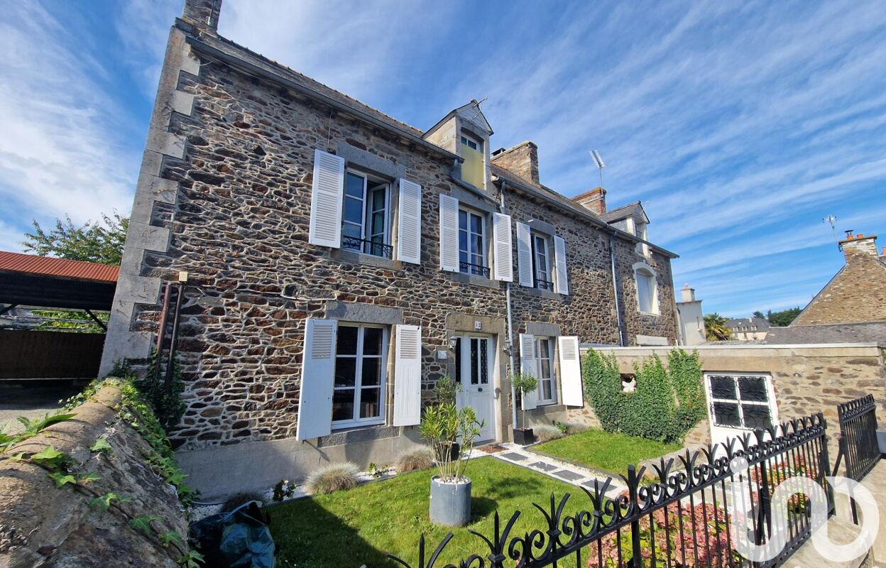 maison 9 pièces 200 m2 à vendre à Châteauneuf-d'Ille-Et-Vilaine (35430)