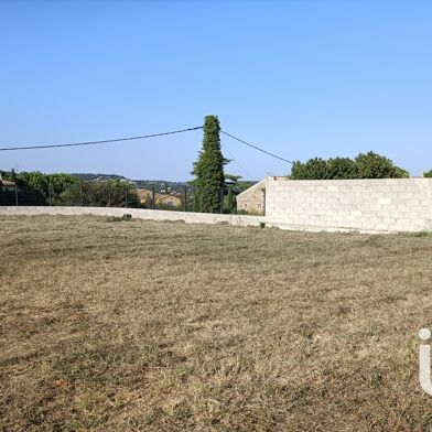 Terrain 1204 m²