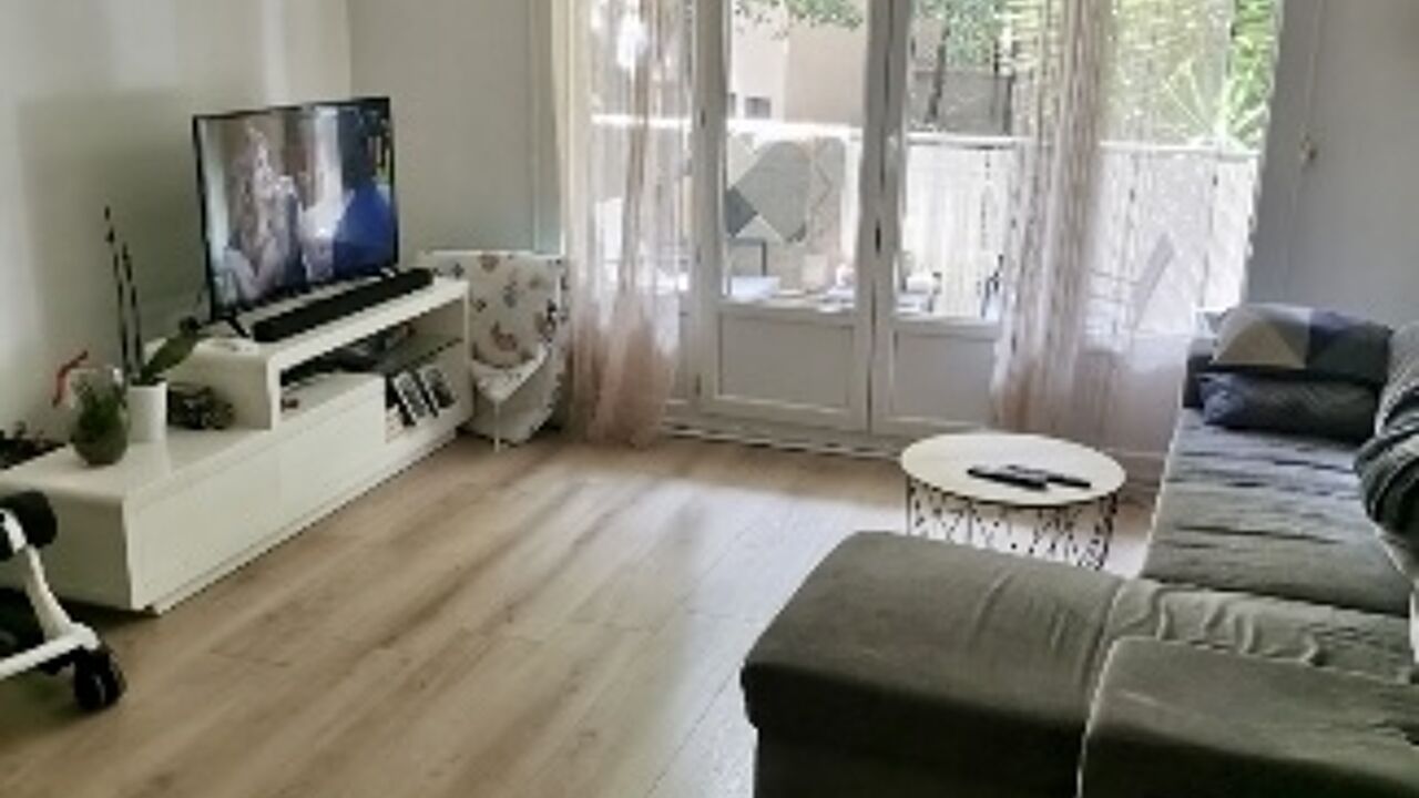 appartement 3 pièces 70 m2 à vendre à Nîmes (30900)