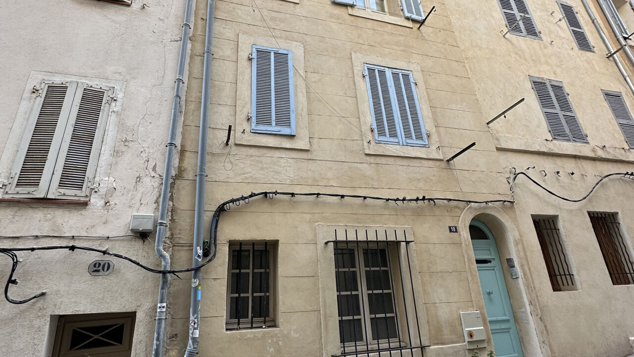 immeuble  pièces 145 m2 à vendre à Marseille 2 (13002)