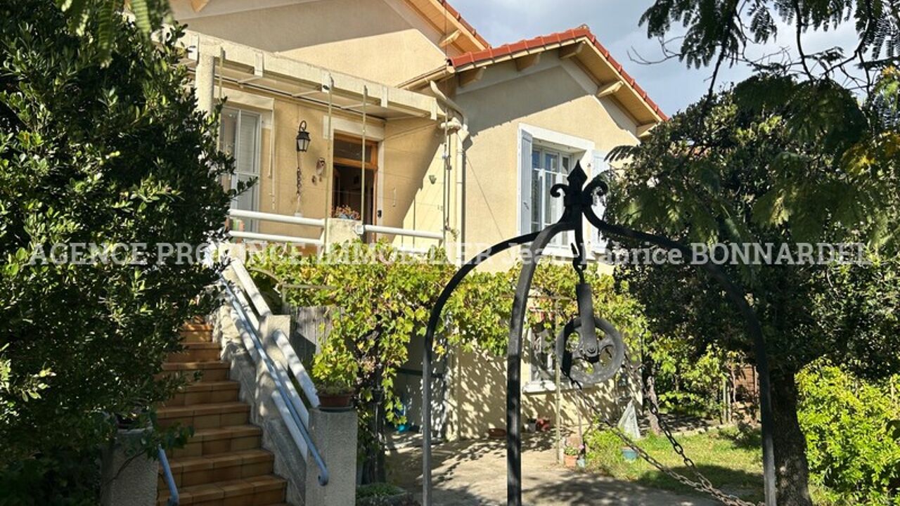 maison 6 pièces 176 m2 à vendre à Valréas (84600)