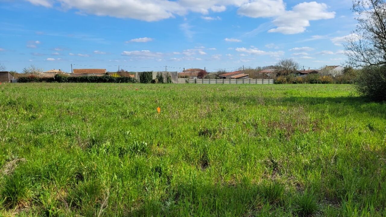 terrain  pièces 422 m2 à vendre à Ardillières (17290)