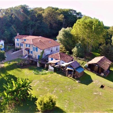 Maison 16 pièces 754000 €